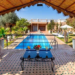 https://villa-ayche.marrakeshhotelsmorocco.com