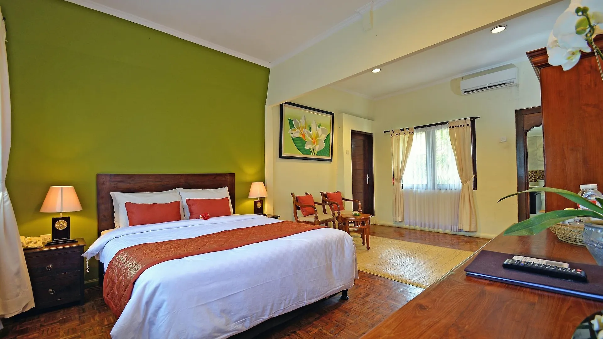 Puri Dewa Bharata Hotel & Villas Legian